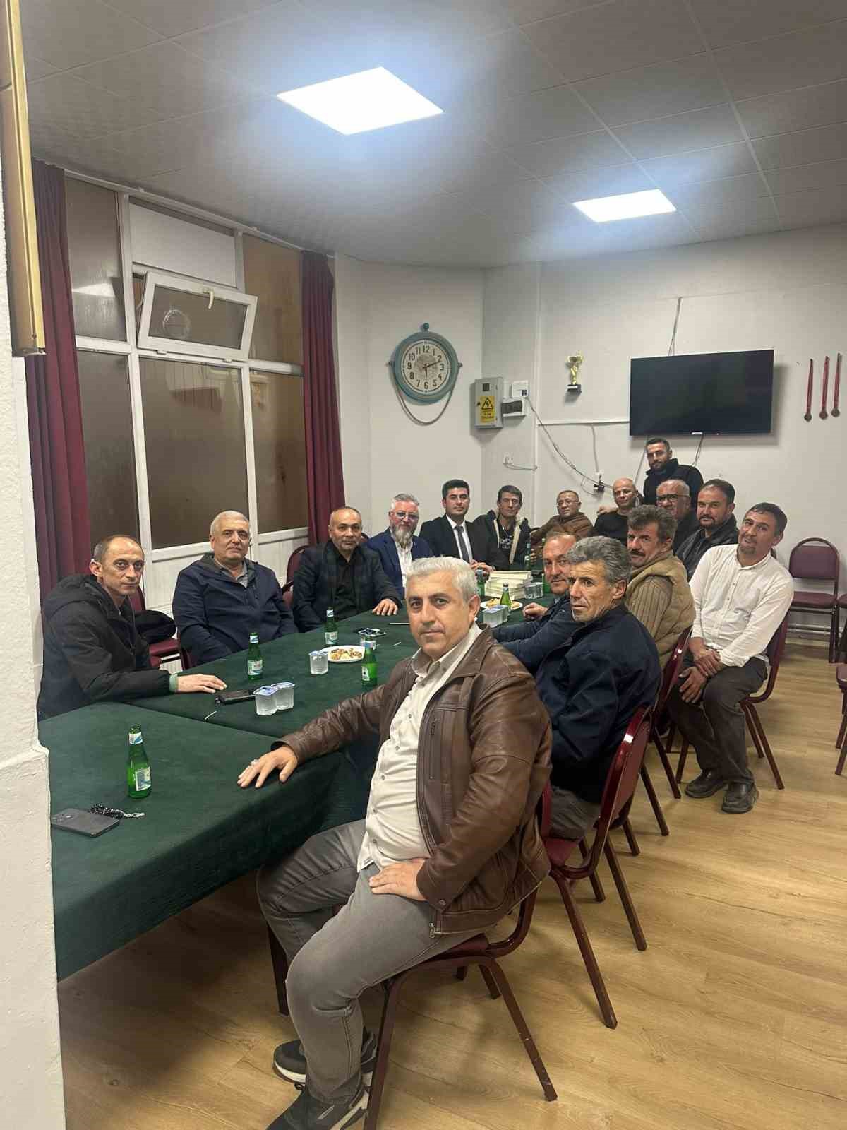 Yunusemre Platformu dernek ziyaretlerine devam ediyor.