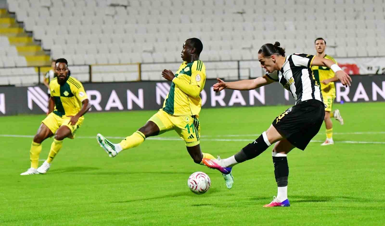 Trendyol 1. Lig: Manisa FK: 1 - Esenler Erokspor: 1