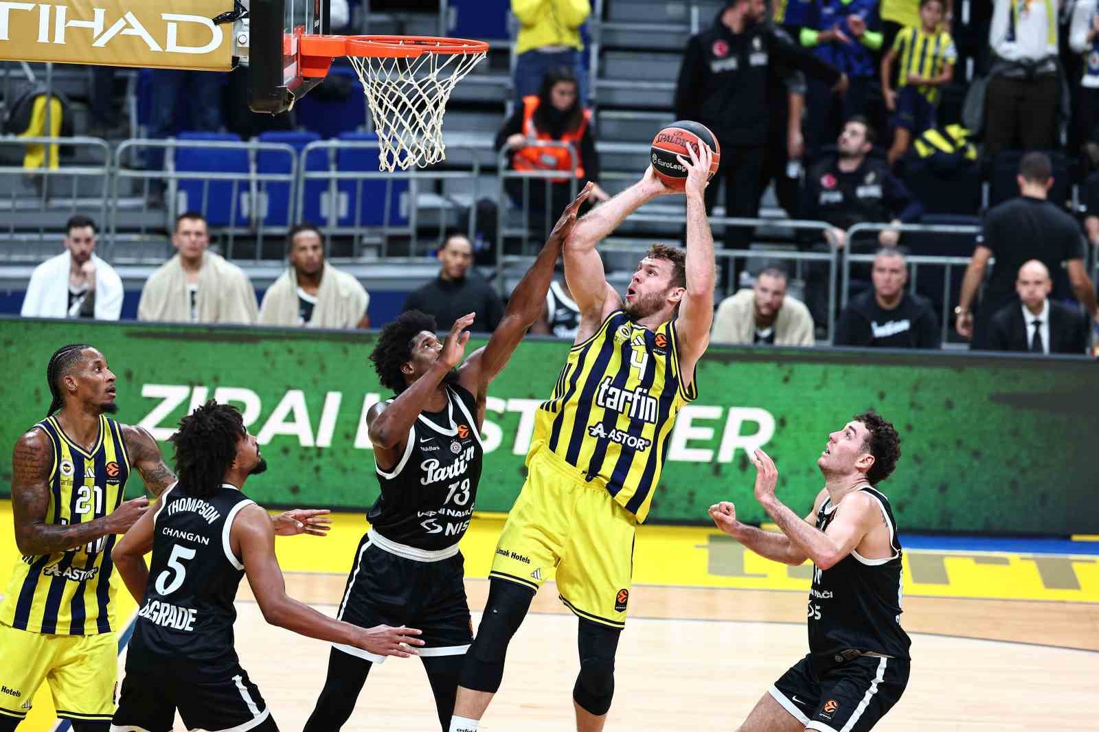 Euroleague: Fenerbahçe: 74 - Partizan: 65