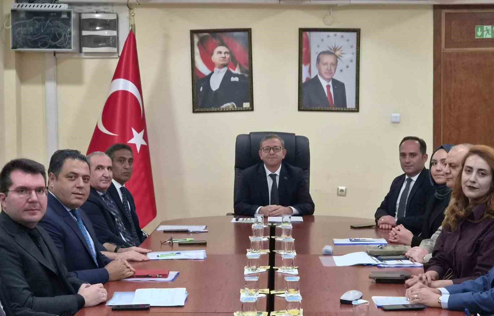 Kars’ta kadına yönelik şiddetle mücadele masaya yatırıldı