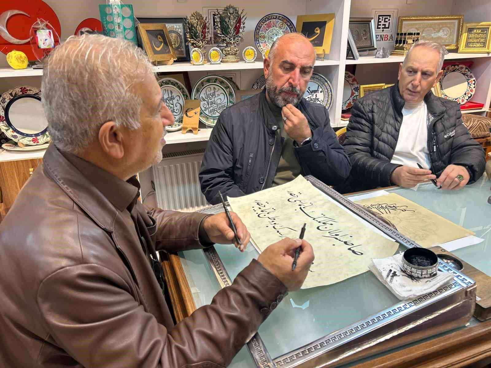 Vanlı hattat, ecdadın sanatını geleceğe taşıyor