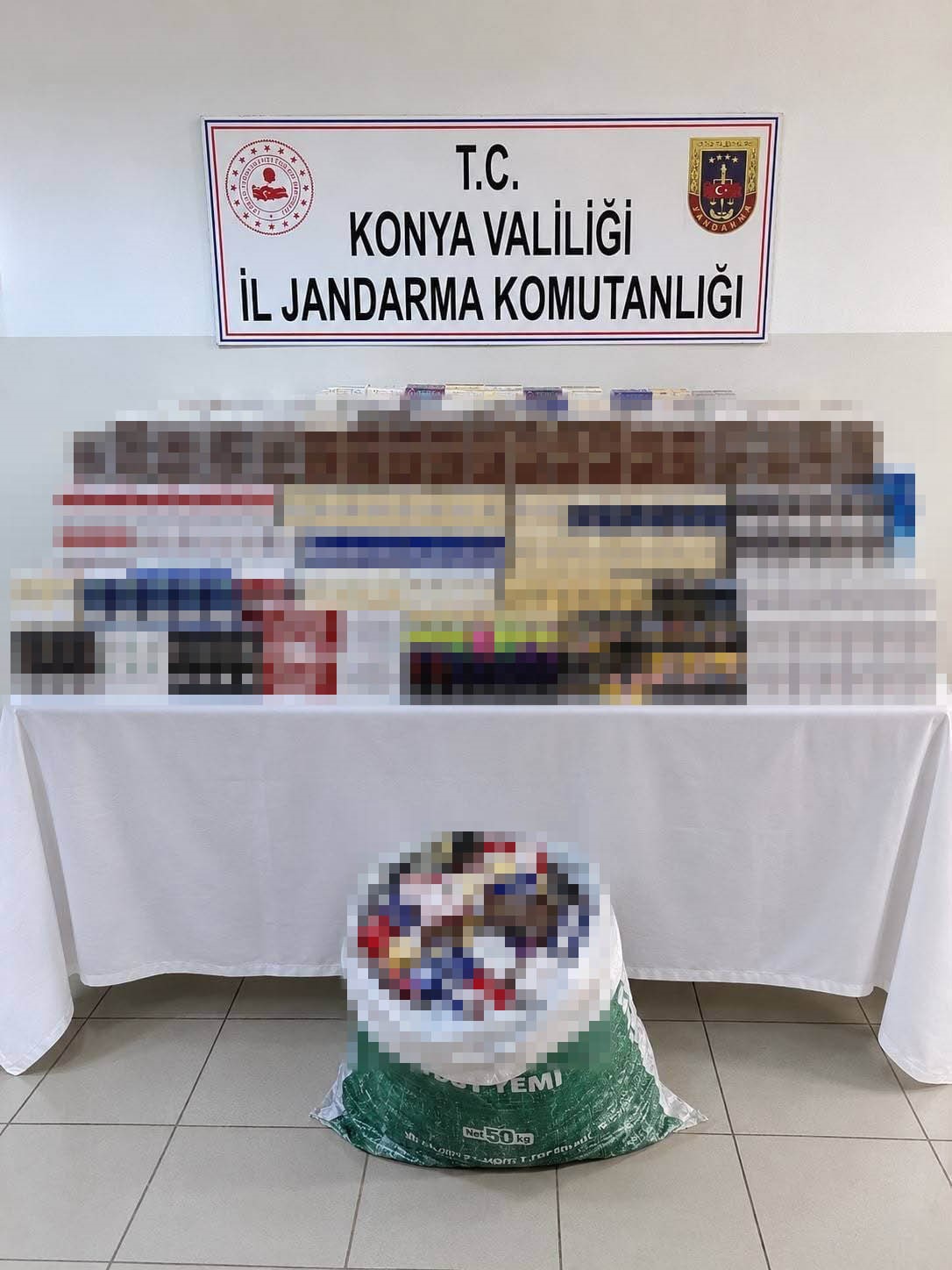 Konya’da kaçak alkol ve sigara operasyonu