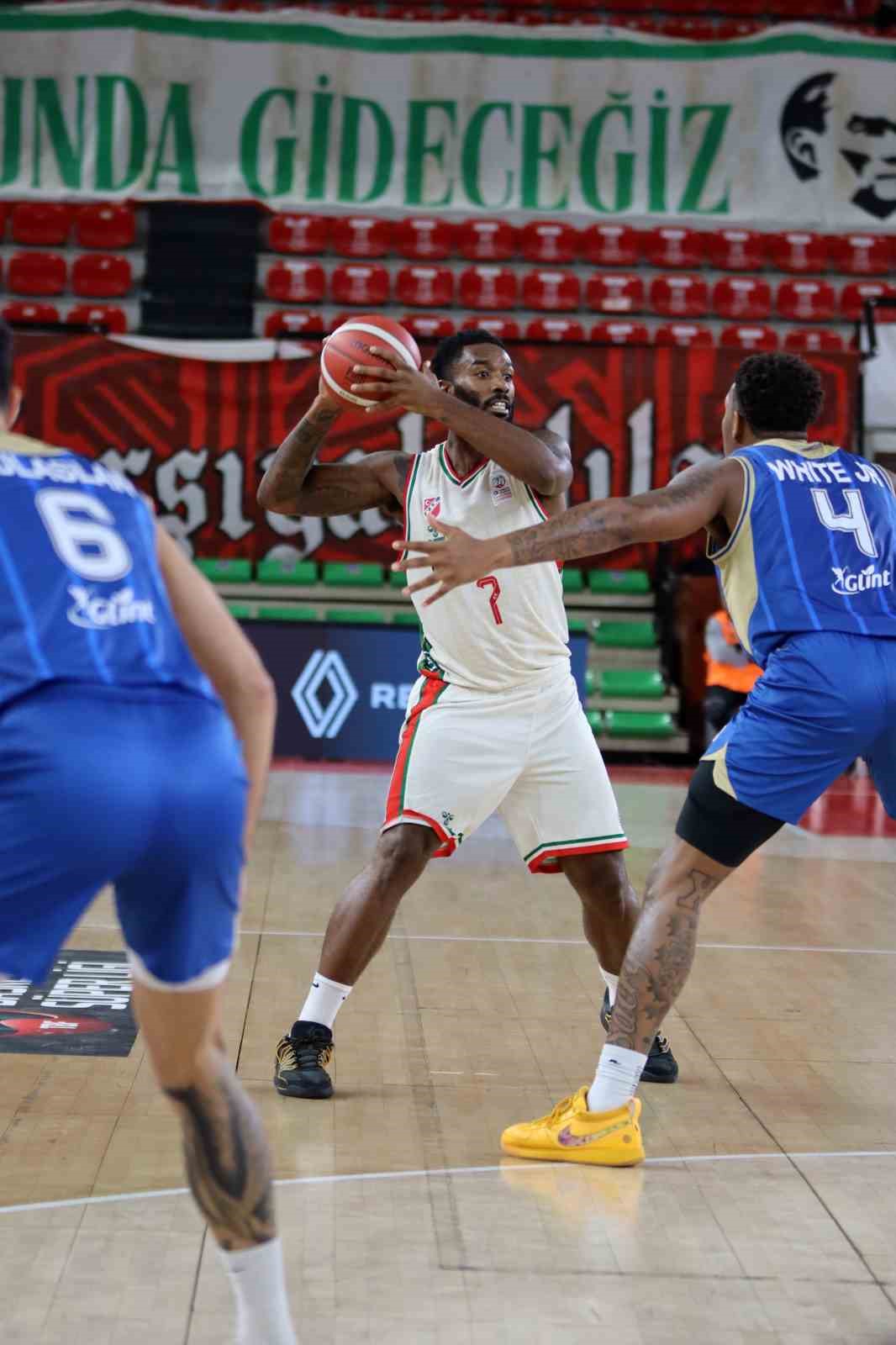 Basketbol Süper Ligi: Karşıyaka: 95 - Çayırova Belediyesi: 79