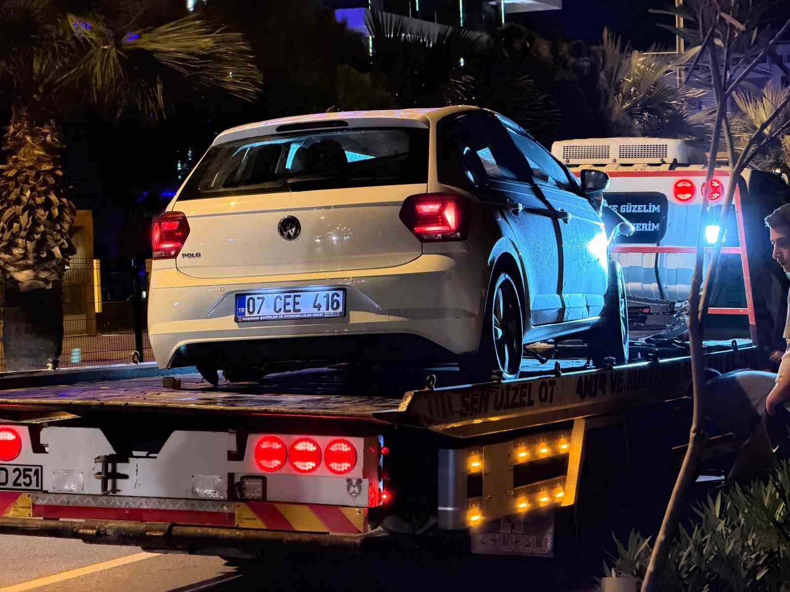 Alanya’da otomobil takla attı: 2 yaralı