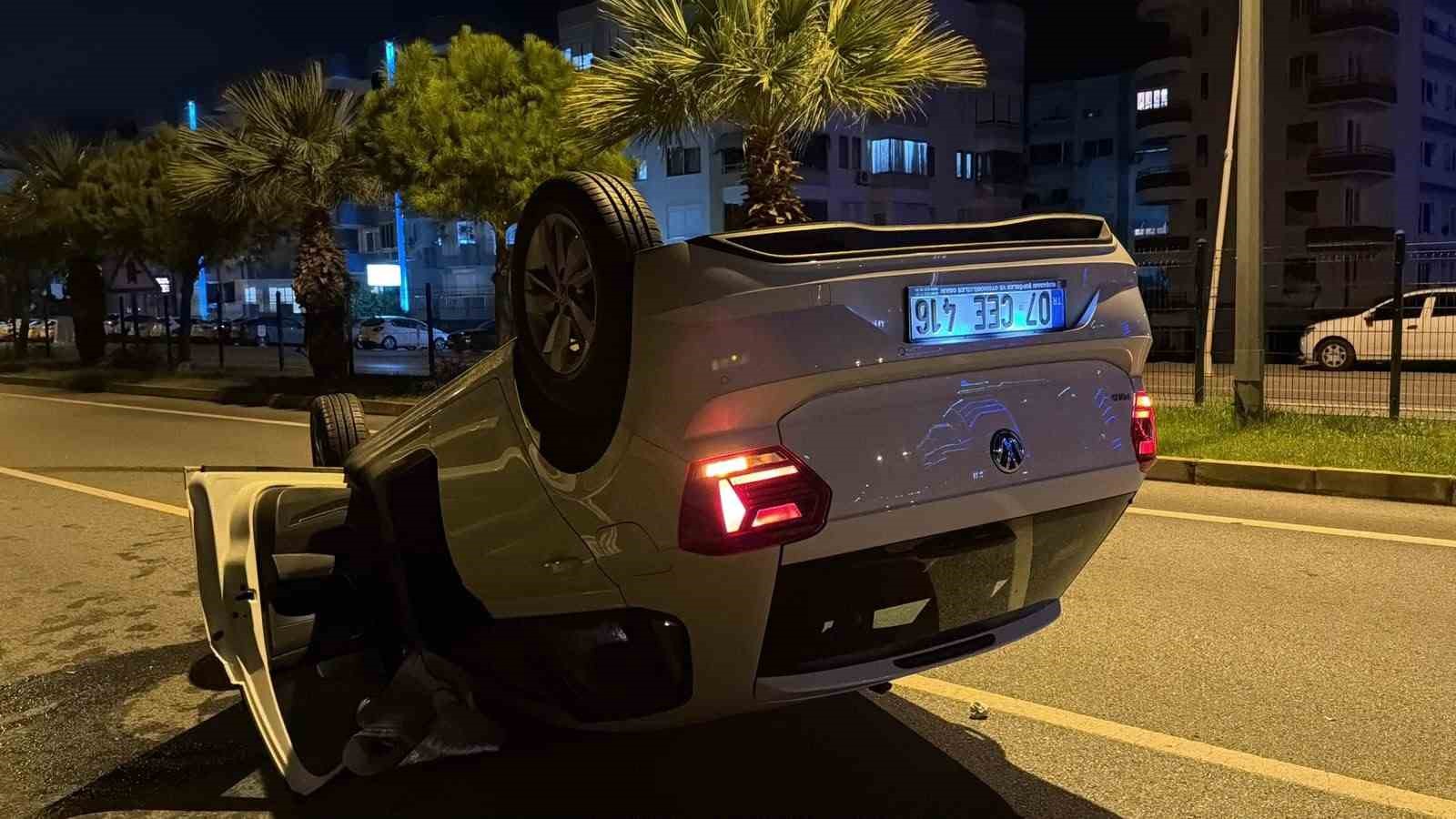 Alanya’da otomobil takla attı: 2 yaralı