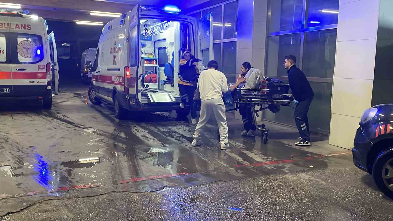 Karaman’da parkta bıçaklı kavga: 2 çocuk ağır yaralandı
