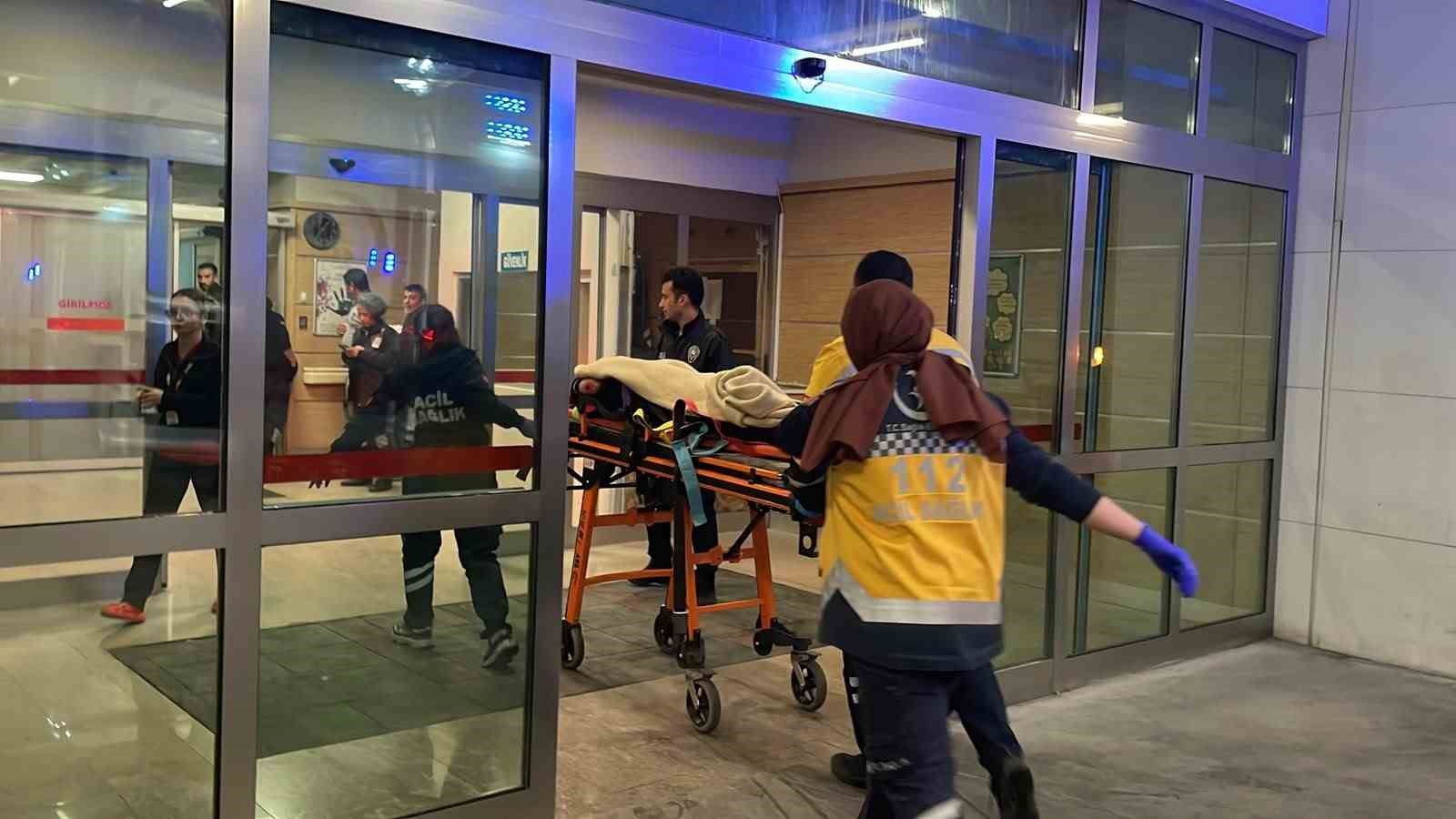 Karaman’da parkta bıçaklı kavga: 2 çocuk ağır yaralandı
