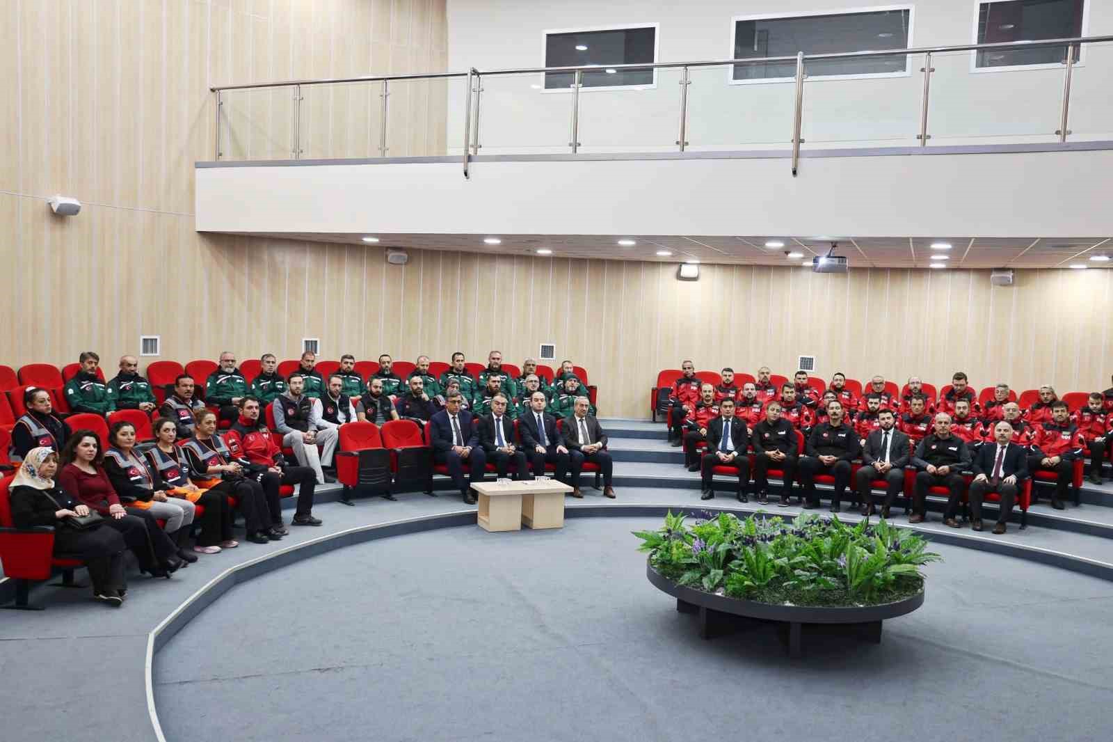 Karabük’te arama kurtarma ekipleri akreditasyon belgelerini aldı