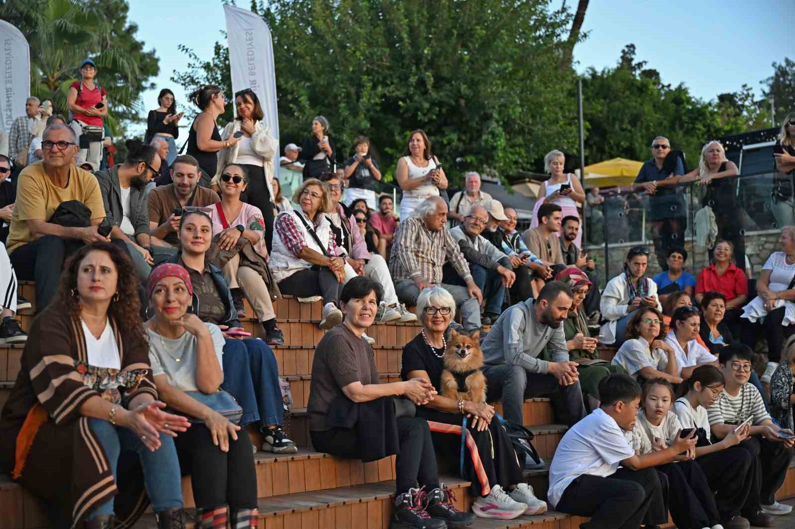 Hıdırlık Kulesi’nde "Gün Batımı Konserleri" sürüyor