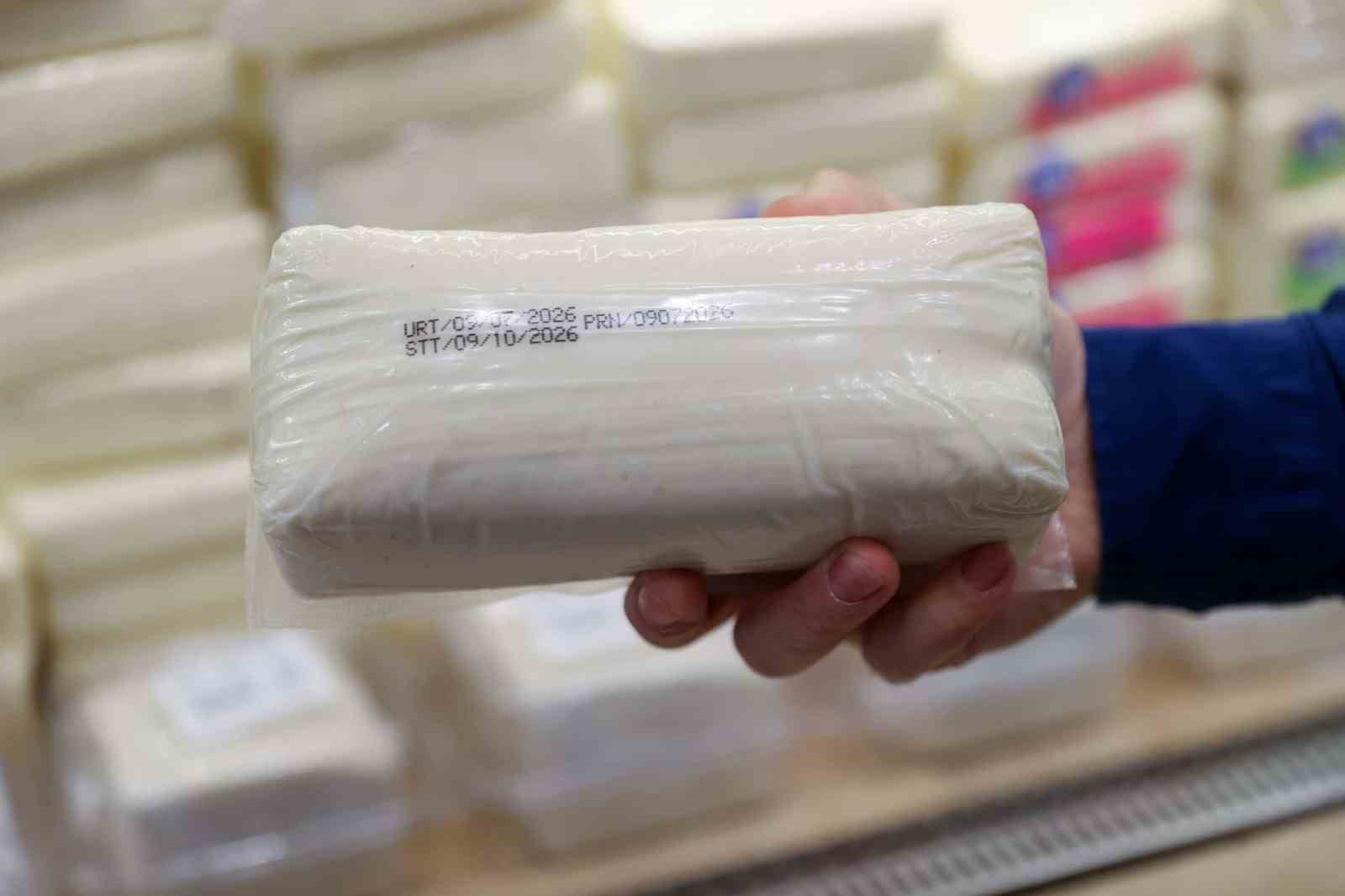 Vatandaşın sağlığıyla oynuyorlar: 109,5 kilogram süt ürünü imha edildi