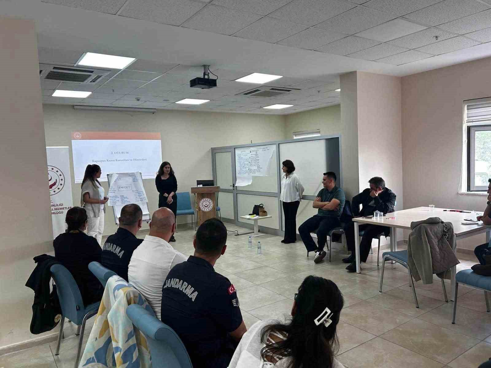 Muğla’da kamu personeline sosyal içerme eğitimi verildi