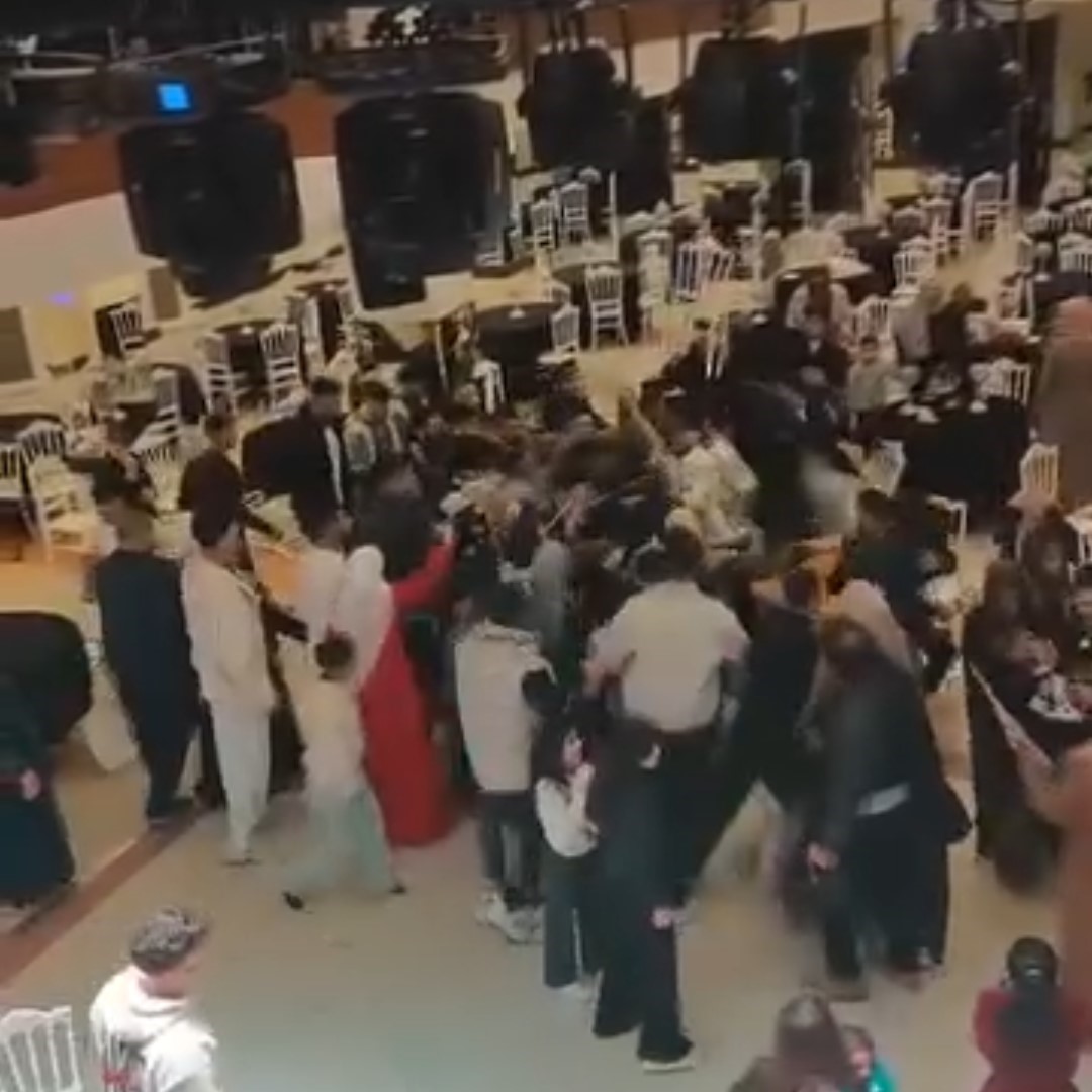 Bolu’da düğün salonunda takı kavgası: Tekme, yumruk ve sandalyeler havada uçuştu