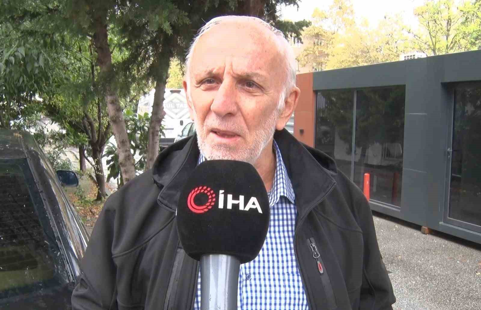 Üsküdar’da rögar patladı: Bodrum katını pis su bastı, apartman sakinleri yardım bekliyor