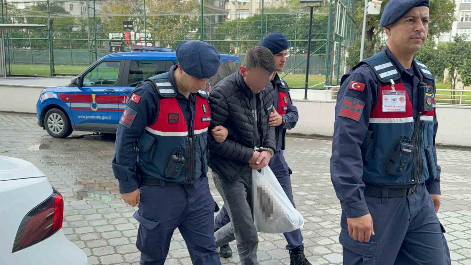 Samsun’da uyuşturucu ticaretinden 1’i kadın 2 kişi tutuklandı