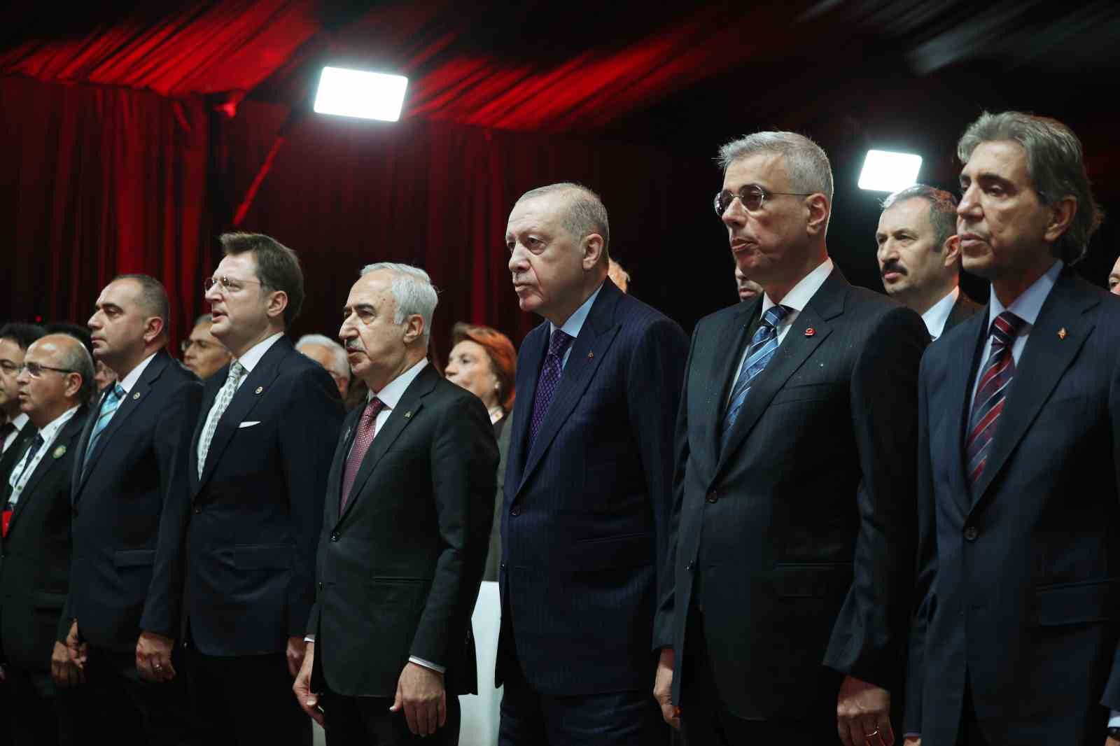 Cumhurbaşkanı Erdoğan müjdeyi verdi: "38 bin hekim dışı personel alacağız"