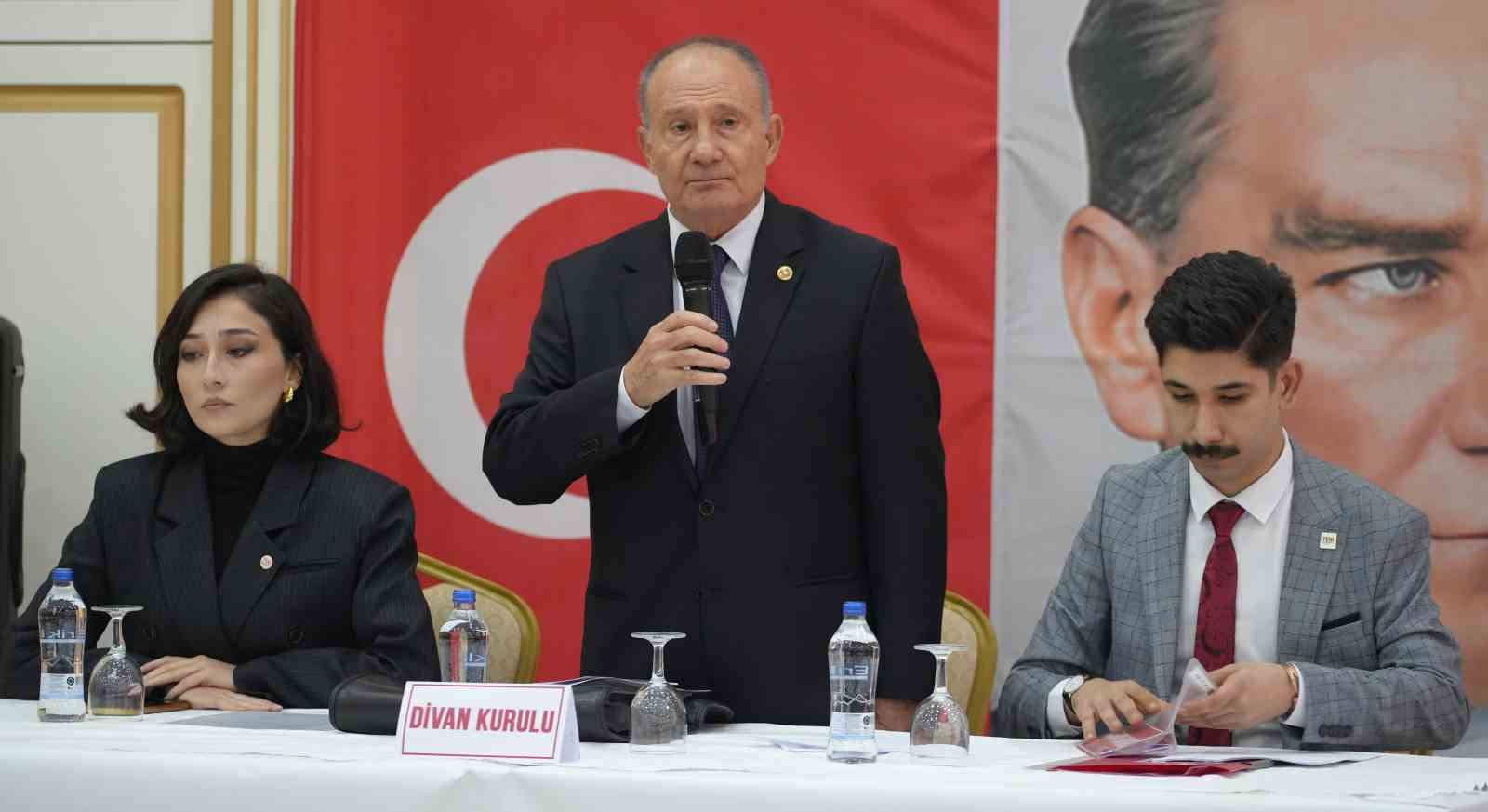 Özgür Özel’den seçim tarihi çıkışı: "En geç 15 ay sonra"