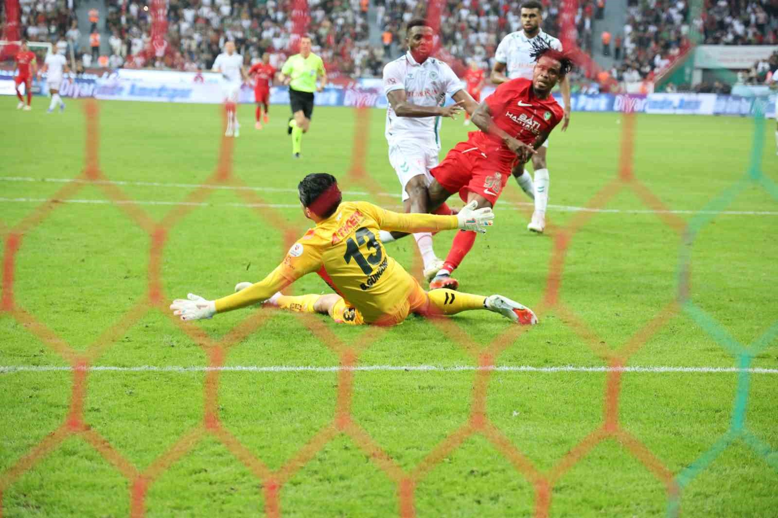 Trendyol Süper Lig: Amed Sportif Faaliyetler: 1 - Konyaspor: 0 (Maç sonucu)
