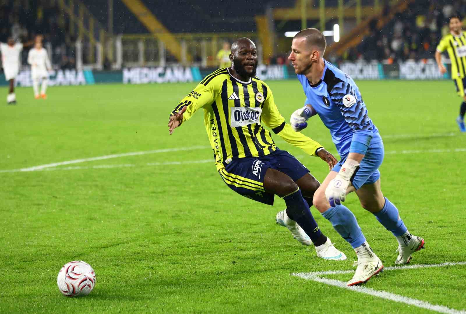 Trendyol Süper Lig: Fenerbahçe: 3 - Corendon Alanyaspor: 0 (Maç sonucu)