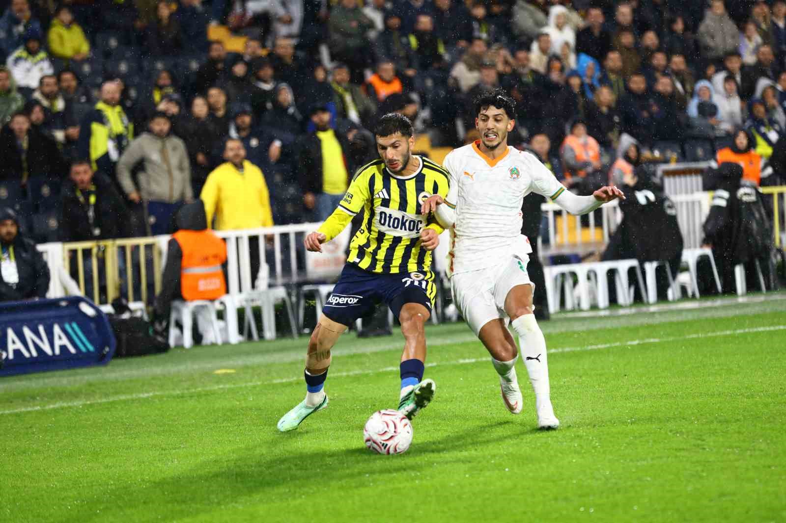 Trendyol Süper Lig: Fenerbahçe: 3 - Corendon Alanyaspor: 0 (Maç sonucu)