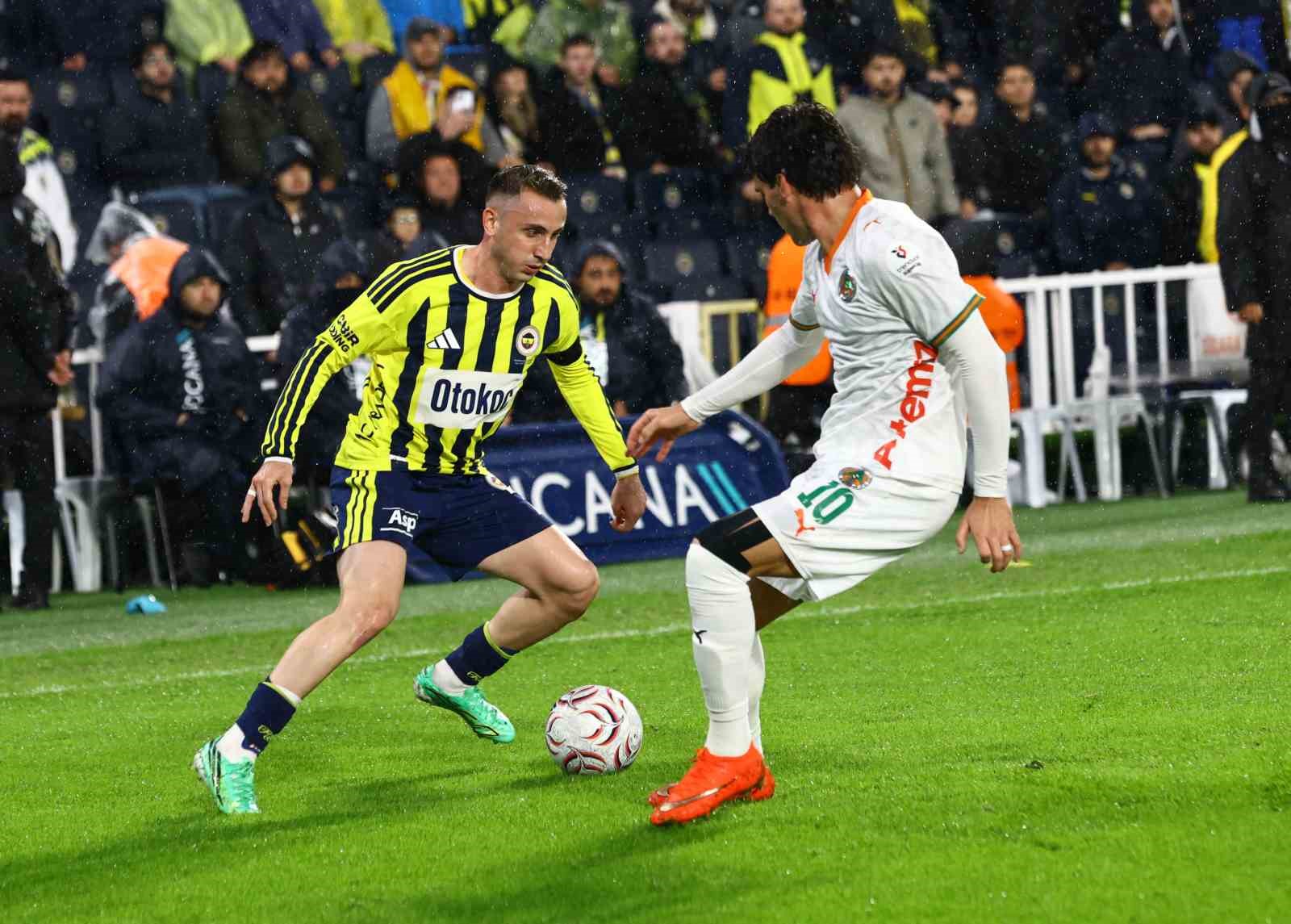 Trendyol Süper Lig: Fenerbahçe: 3 - Corendon Alanyaspor: 0 (Maç sonucu)