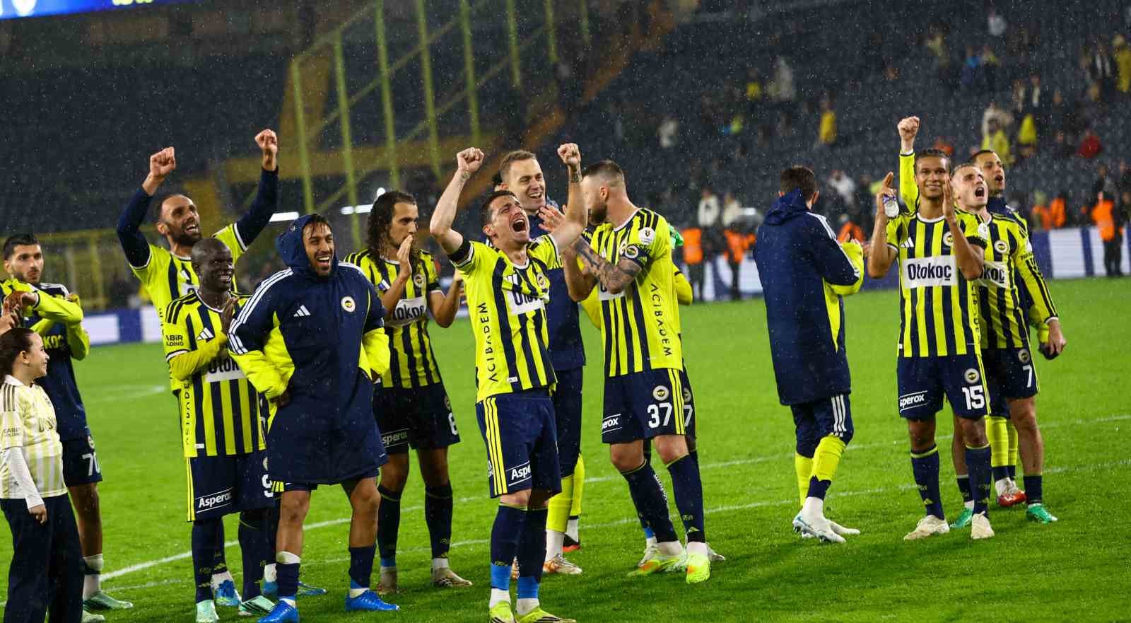 Trendyol Süper Lig: Fenerbahçe: 3 - Corendon Alanyaspor: 0 (Maç sonucu)