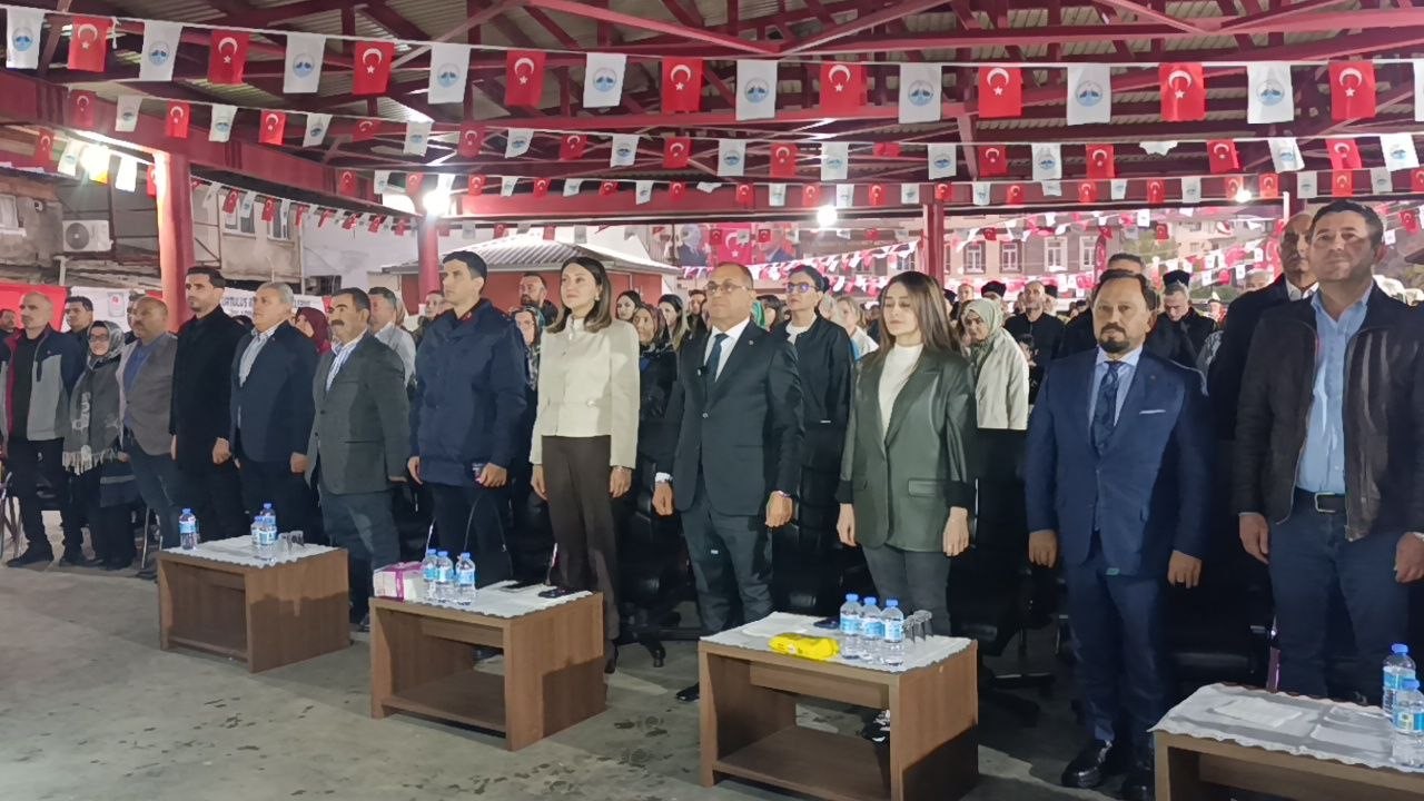 Saimbeyli’de kurtuluş meşalesi yakıldı
