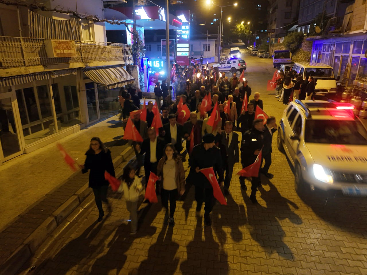 Saimbeyli’de kurtuluş meşalesi yakıldı