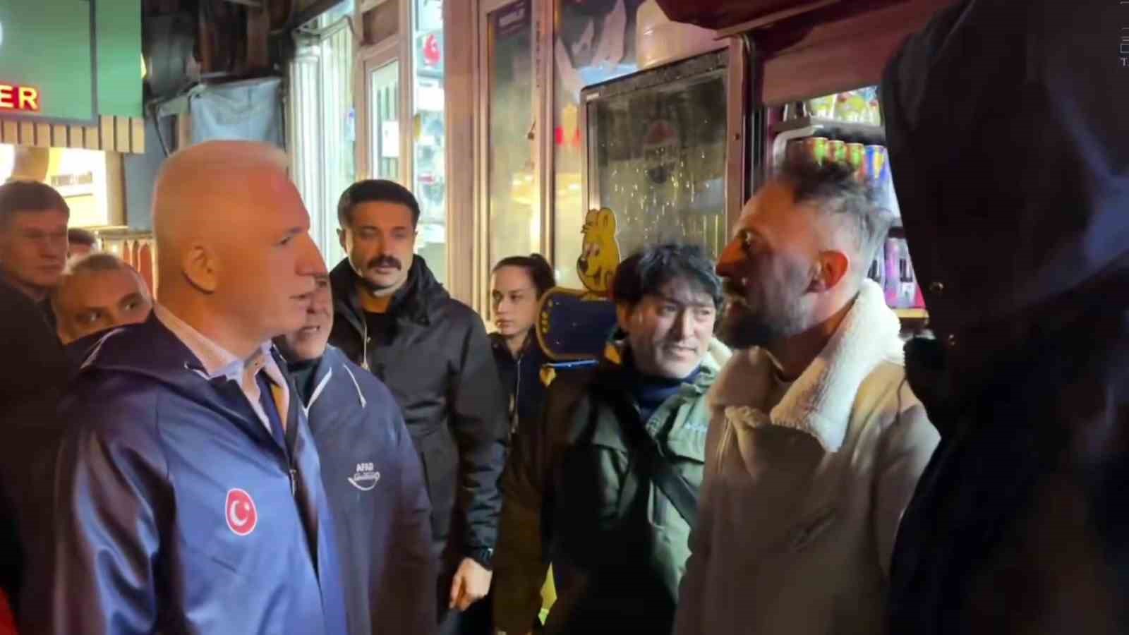 Vali Gül: Herkes evine gidene kadar biz burada sizlerle birlikte olacağız