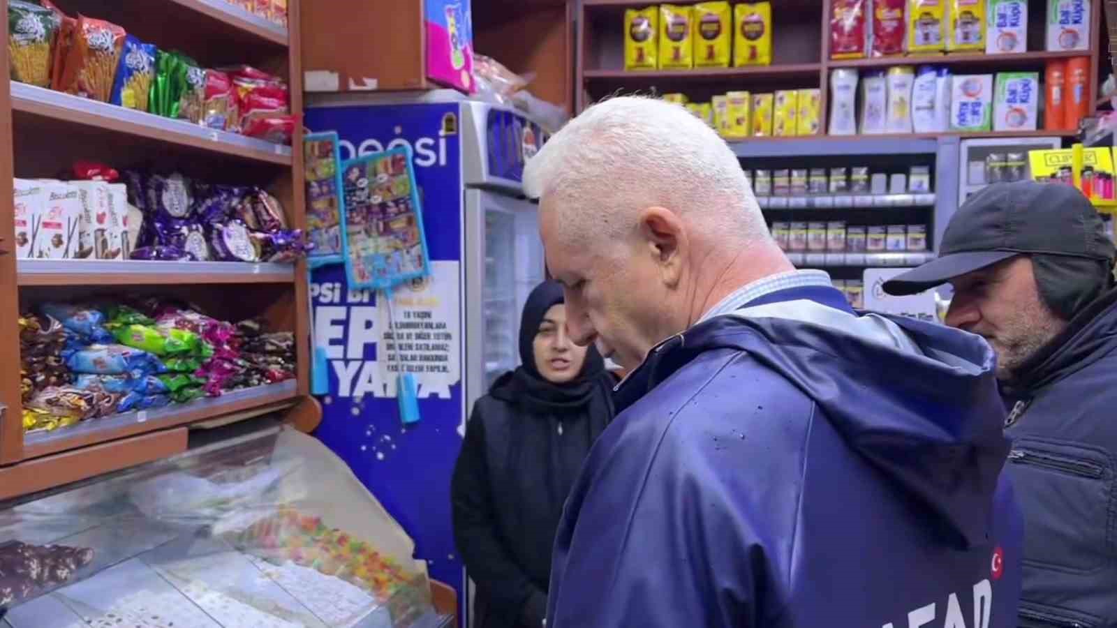 Vali Gül: Herkes evine gidene kadar biz burada sizlerle birlikte olacağız