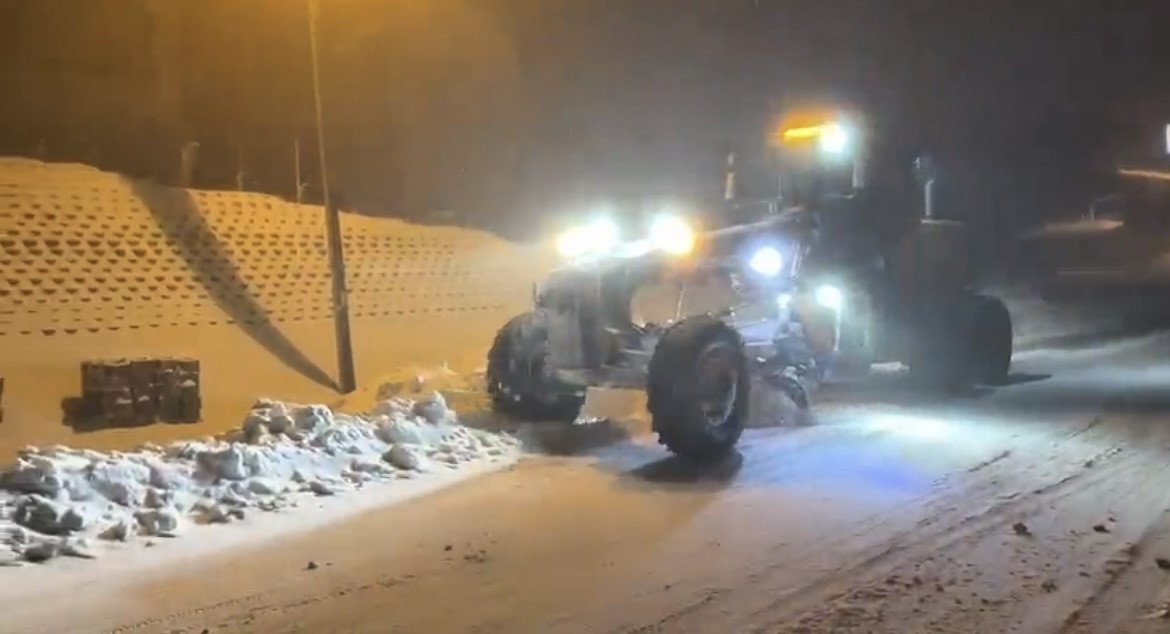 Uludağ’da kar kalınlığı 20 santimetreye ulaştı: Jandarma denetime geçti