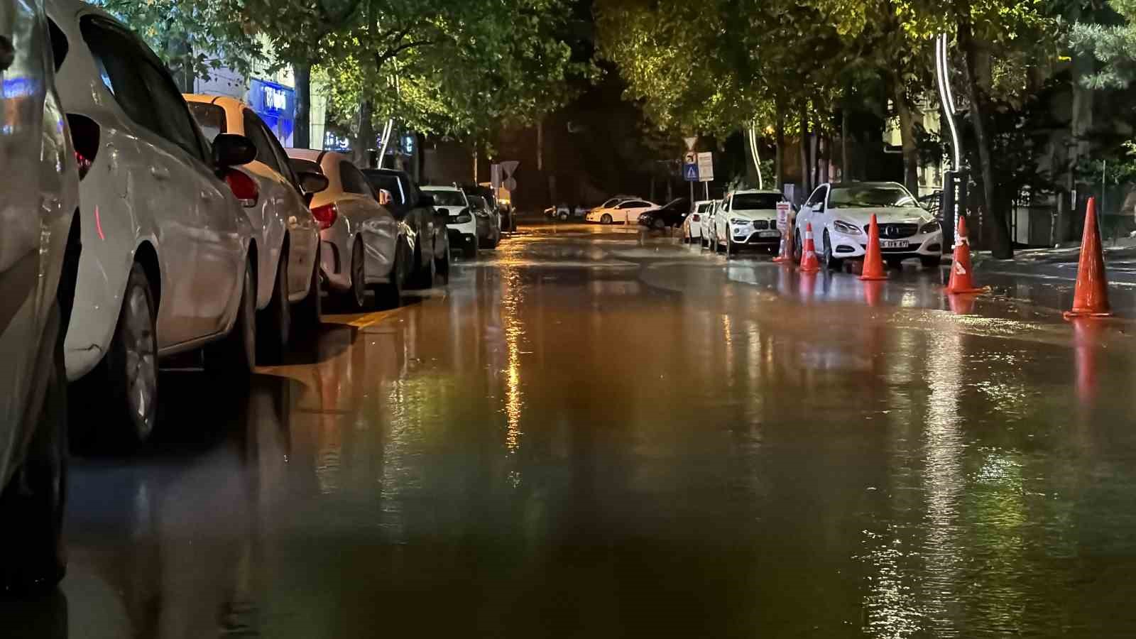 Bolu’da sağanak yağış hayatı olumsuz etkiledi