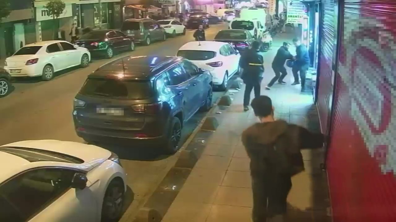 Esenler’de iki kişinin yaralandığı silahlı saldırının çatışma olduğu öğrenildi: Şüpheliler yakalandı