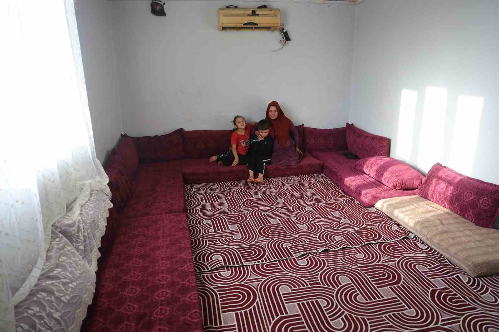 Dünyayı bulanık gören Ömer’in ameliyat sonrası, "Gözüm açılınca en çok annemi görmek istiyorum" sözleri hayat sevincini ortaya koydu
