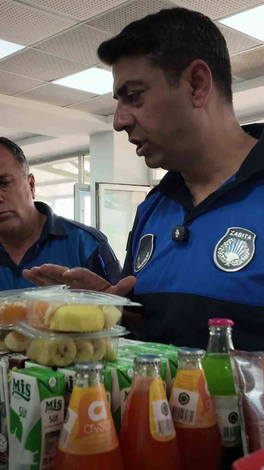 Öğrencilere tavuk nugget ve gazlı içecek satışı yapan kantinler uyarıldı