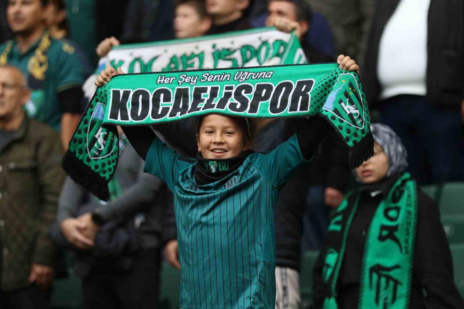 Trendyol Süper Lig: Kocaelispor: 0 - Göztepe: 0 (Maç devam ediyor)