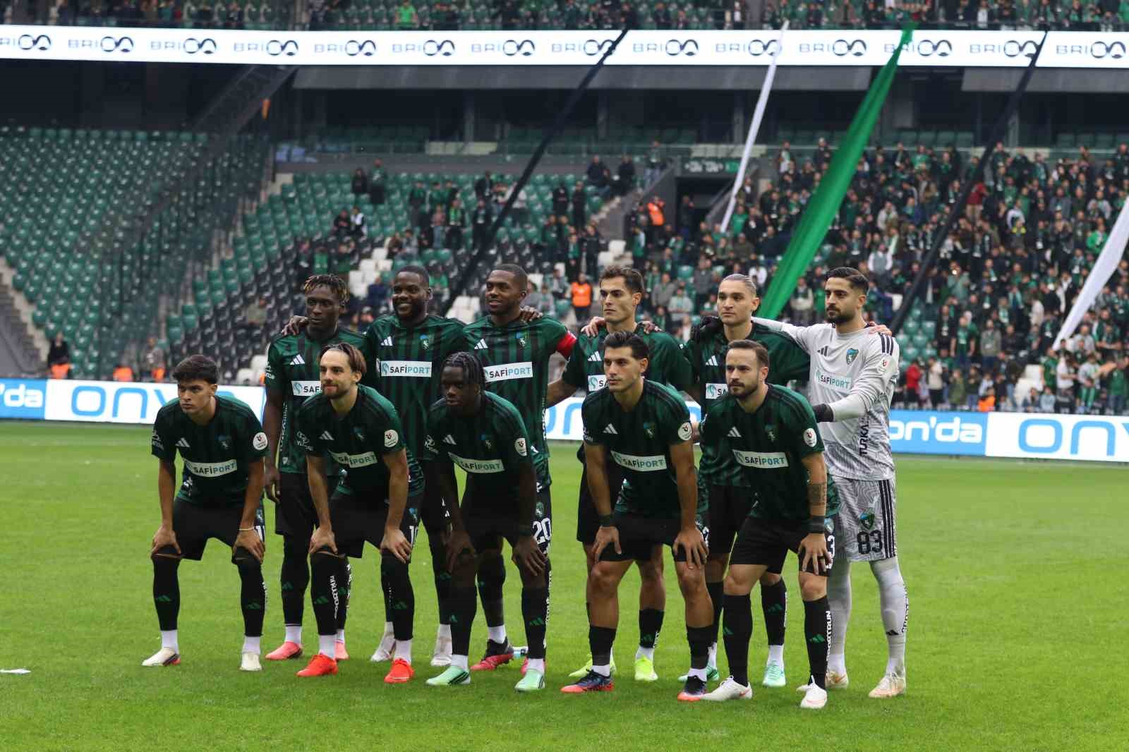 Trendyol Süper Lig: Kocaelispor: 0 - Göztepe: 0 (Maç devam ediyor)