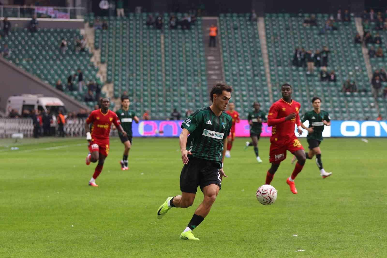 Trendyol Süper Lig: Kocaelispor: 0 - Göztepe: 0 (Maç devam ediyor)