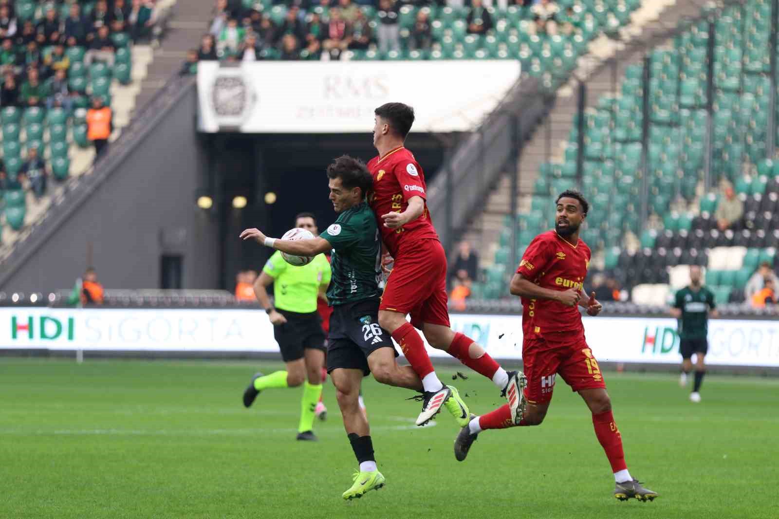 Trendyol Süper Lig: Kocaelispor: 0 - Göztepe: 0 (Maç devam ediyor)