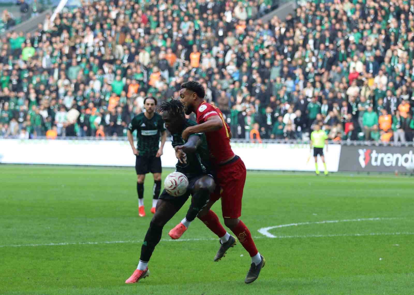 Trendyol Süper Lig: Kocaelispor: 0 - Göztepe: 1 (İlk yarı)
