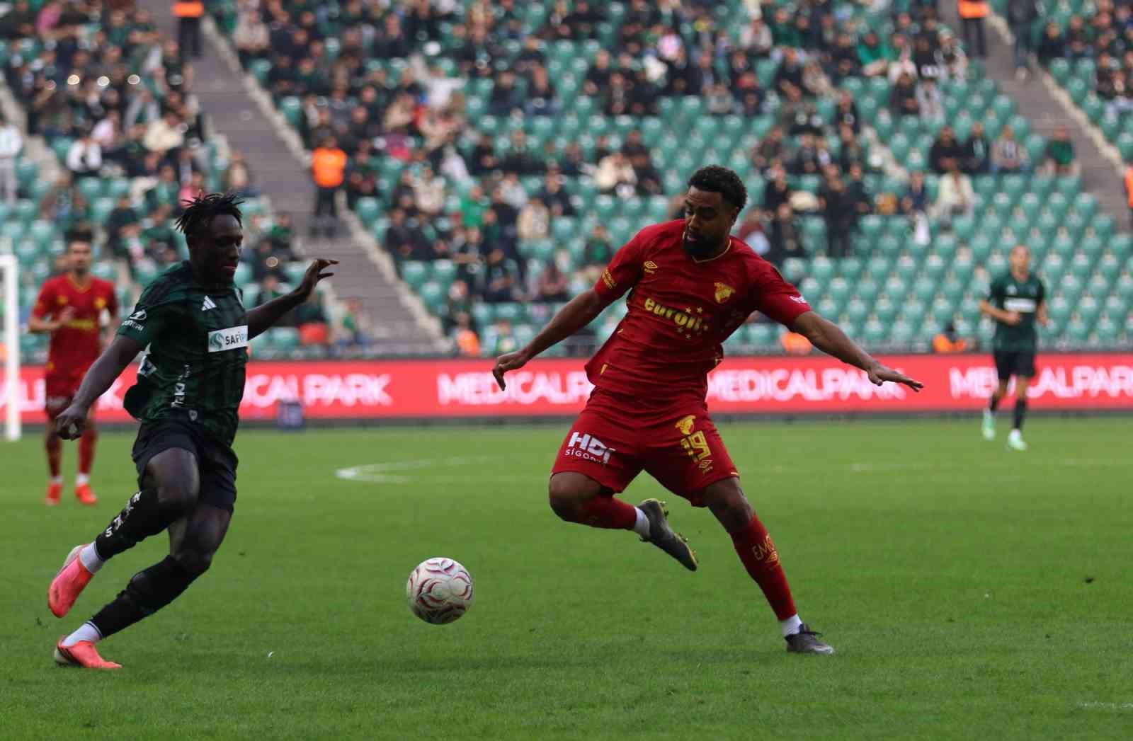 Trendyol Süper Lig: Kocaelispor: 0 - Göztepe: 1 (İlk yarı)