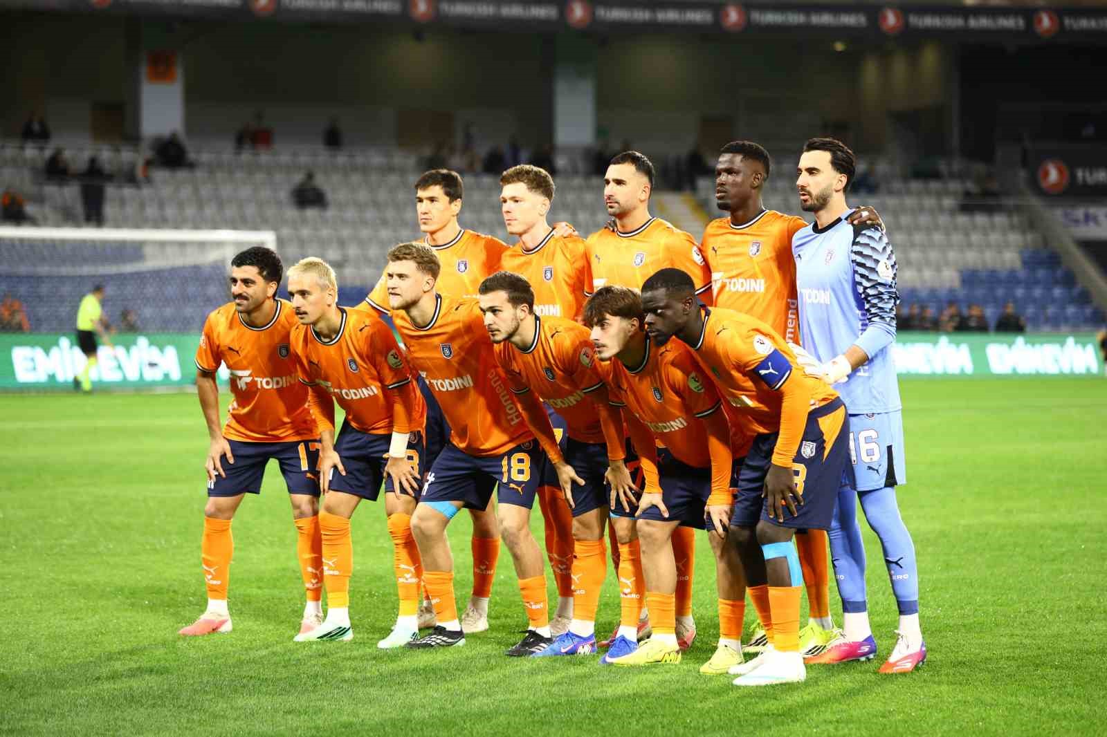Trendyol Süper Lig: Başakşehir: 1 - Gaziantep FK: 0 (Maç devam ediyor)