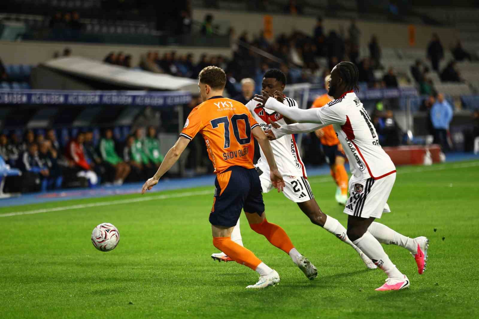 Trendyol Süper Lig: Başakşehir: 1 - Gaziantep FK: 0 (Maç devam ediyor)