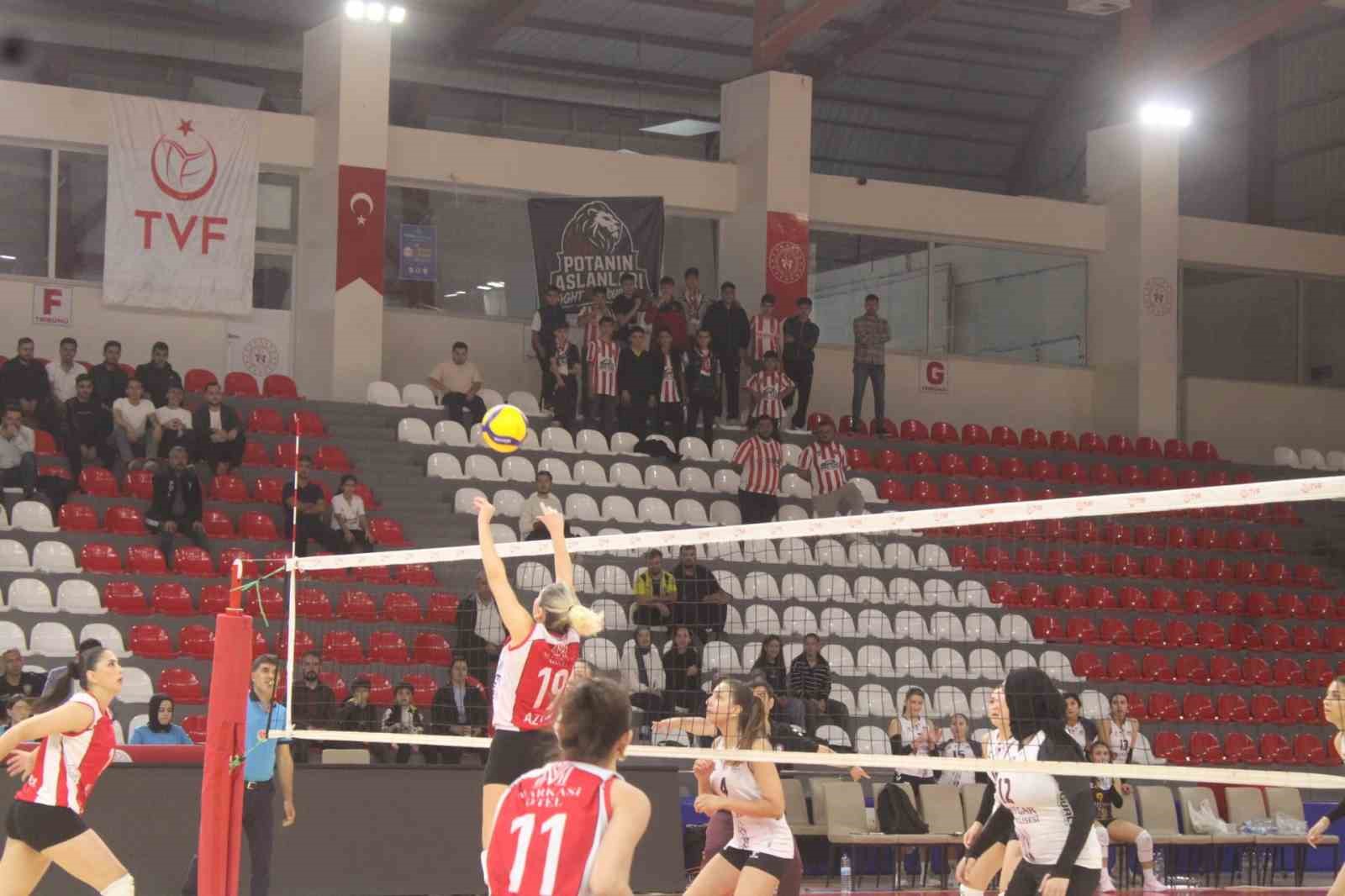 Kahramanmaraş Büyükşehir Belediyesi, Antepia Spor Kulübü’ne set vermedi
