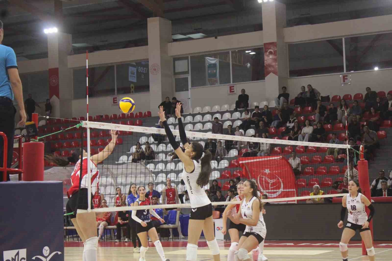 Kahramanmaraş Büyükşehir Belediyesi, Antepia Spor Kulübü’ne set vermedi