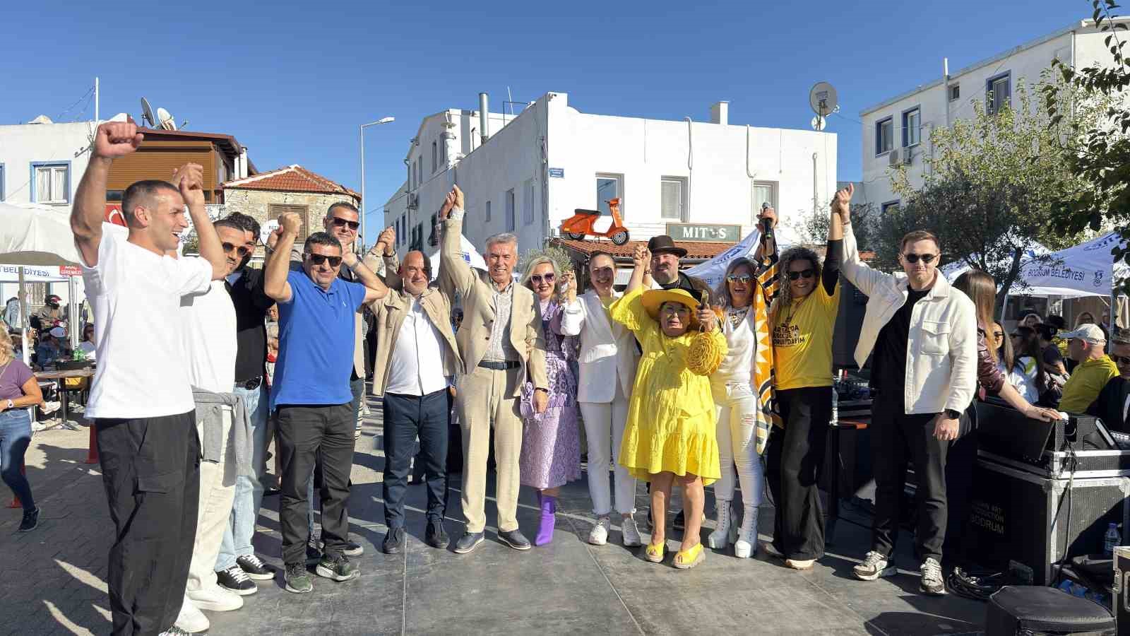 Bodrum FK ve ’Daha 17’ oyuncularına sevgi seli