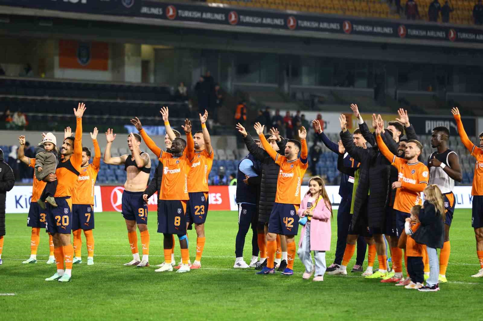 Trendyol Süper Lig: Başakşehir: 2 - Gaziantep FK: 1 (Maç sonucu)