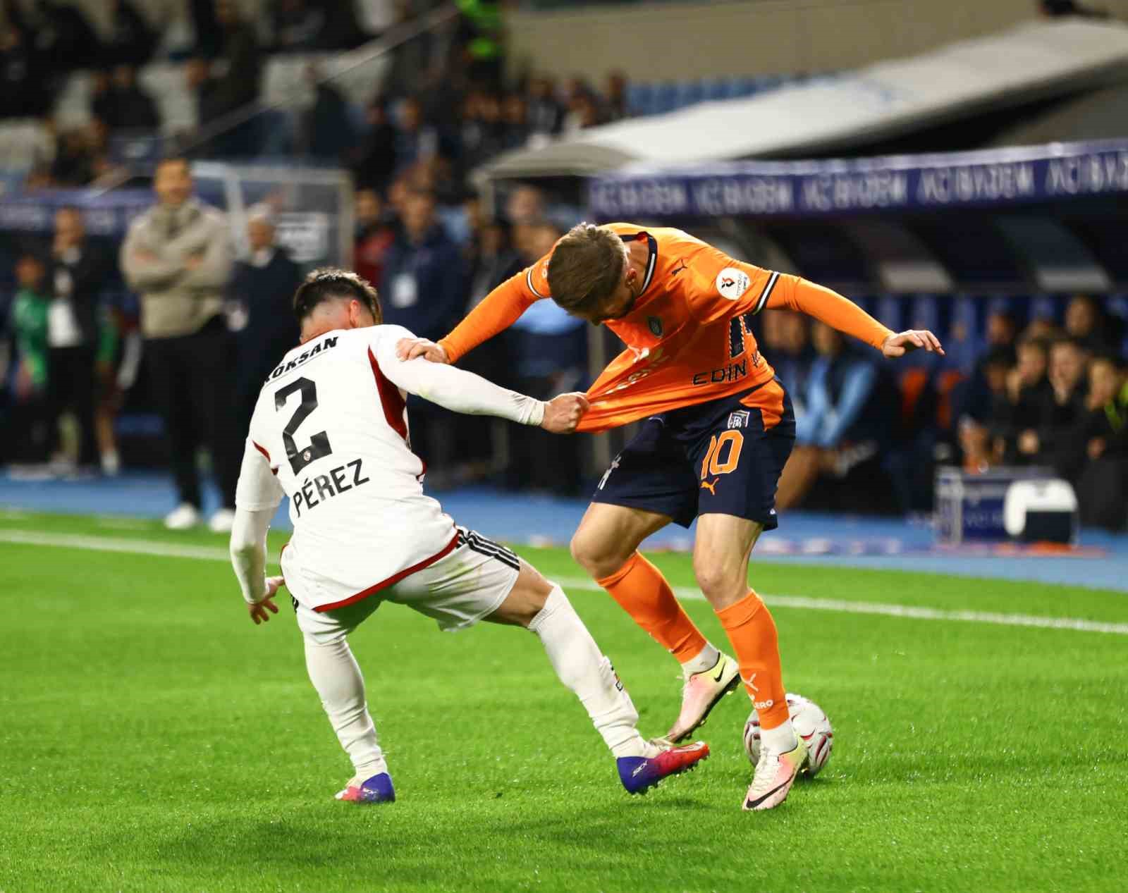 Trendyol Süper Lig: Başakşehir: 2 - Gaziantep FK: 1 (Maç sonucu)