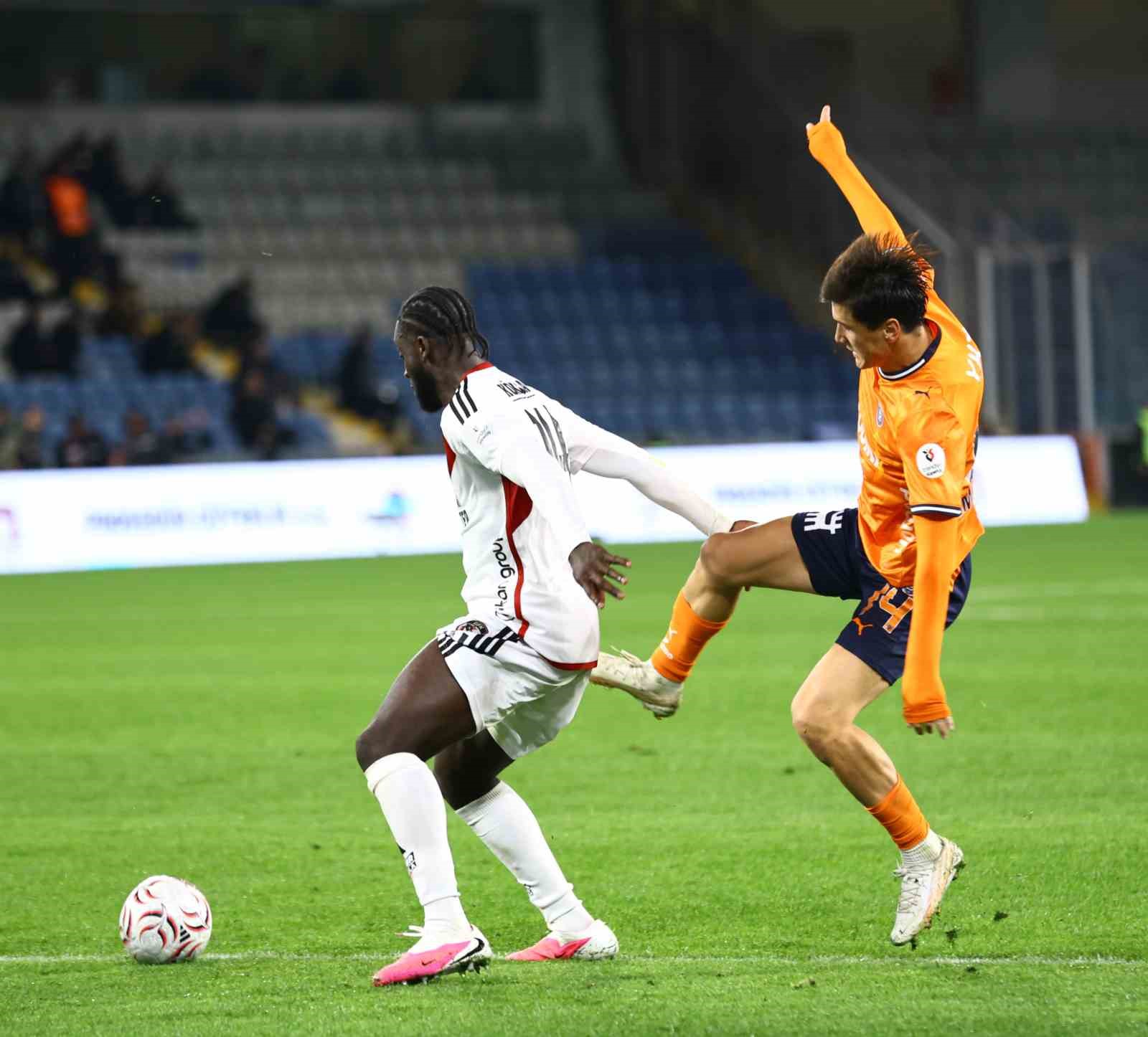 Trendyol Süper Lig: Başakşehir: 2 - Gaziantep FK: 1 (Maç sonucu)