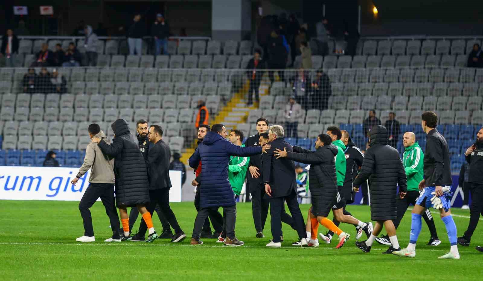 Trendyol Süper Lig: Başakşehir: 2 - Gaziantep FK: 1 (Maç sonucu)