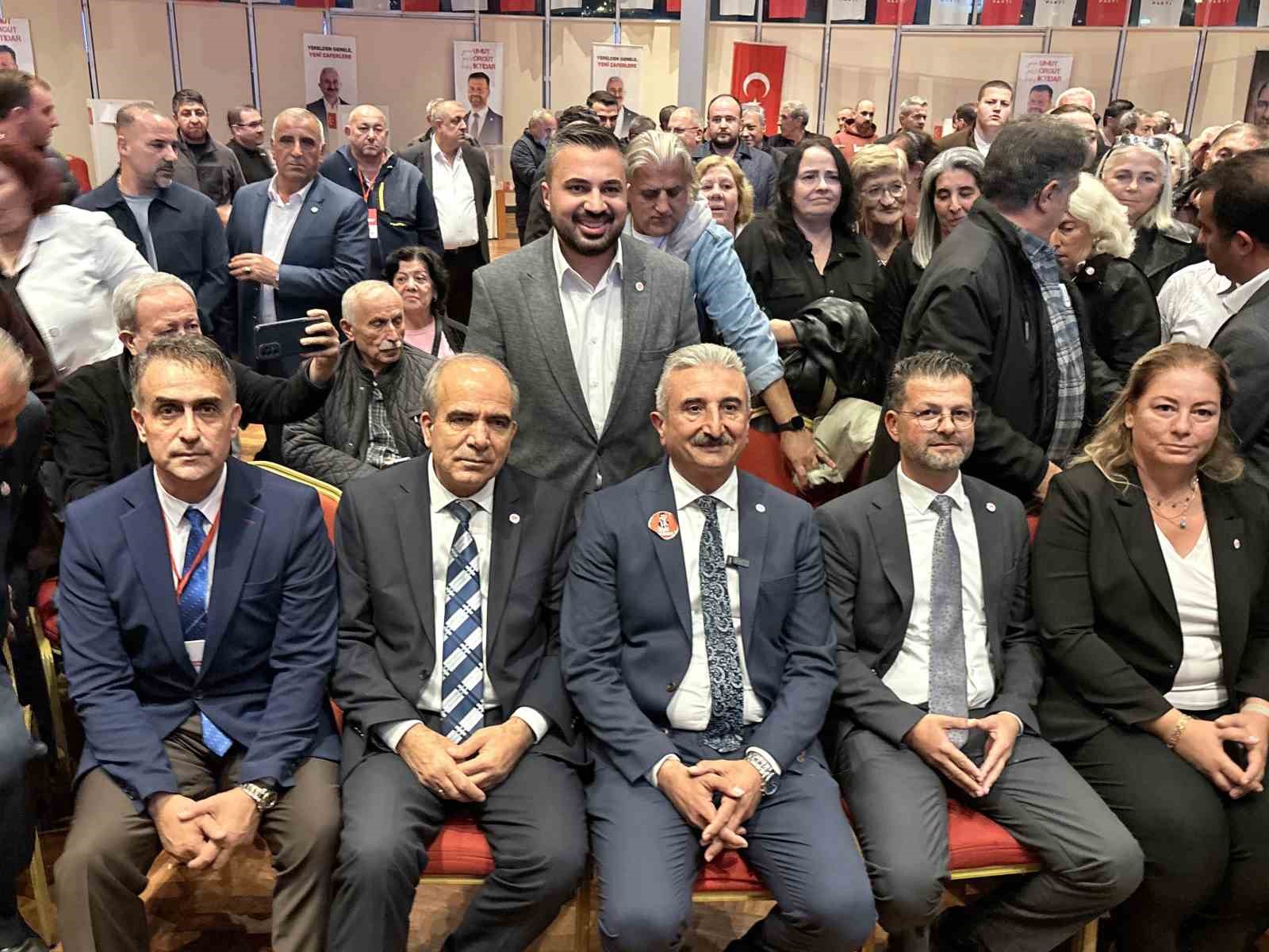 Yeni Parti Bursa’da Nihat Yeşiltaş güven tazeledi